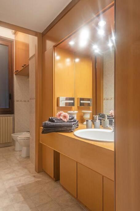 شقة Osti 3 Beautifully Furnished ميلان المظهر الخارجي الصورة